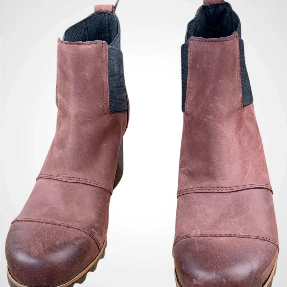 Sorel Women's Burgundy Addington Chelsea Ankle Boots - Picture 16 of 16